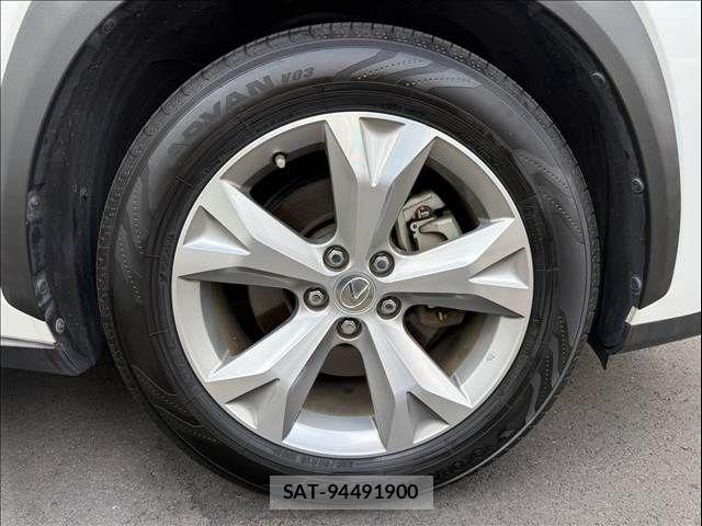 Lexus NX 2015-09 8413303-26