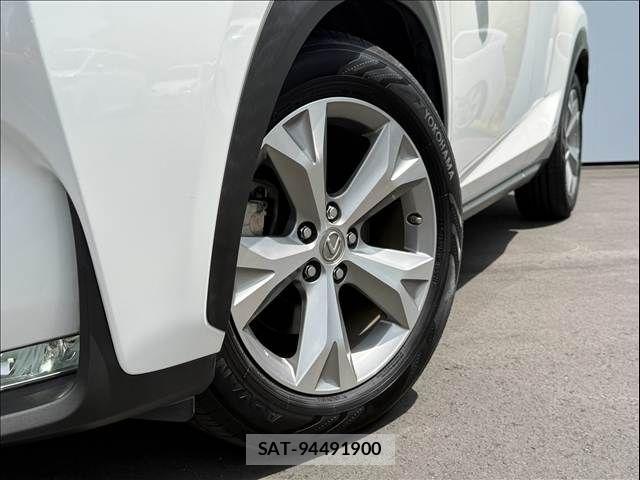 Lexus NX 2015-09 8413303-2