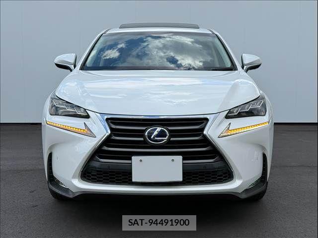 Lexus NX 2015-09 8413303-4