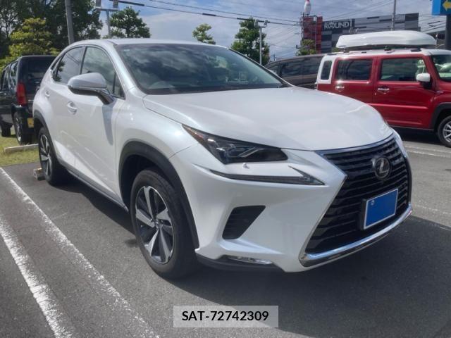 Lexus NX 2018-03 8413296-0