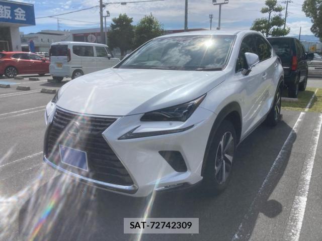 Lexus NX 2018-03 8413296-1
