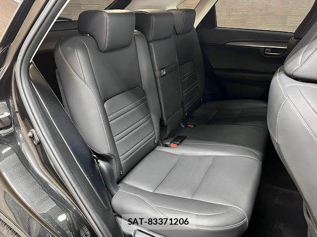 Lexus NX 2020-05 8485642-11