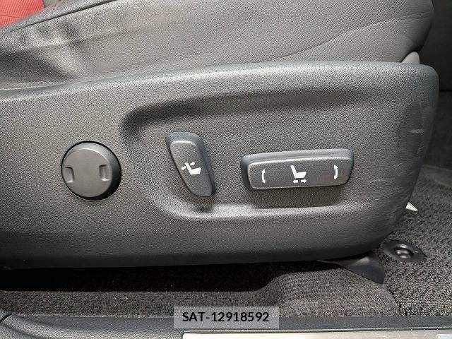 Lexus NX 2019-03 8485641-8