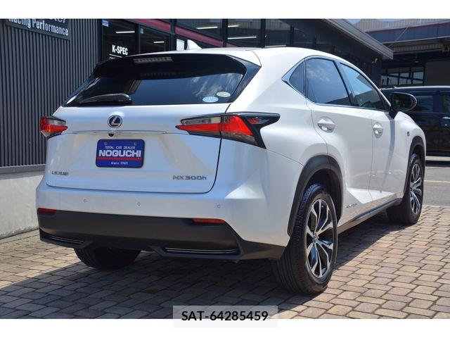 Lexus NX 2015-07 8562465-4