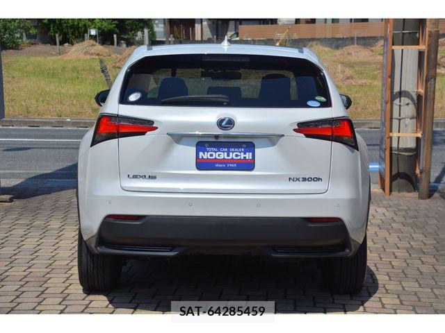 Lexus NX 2015-07 8562465-5