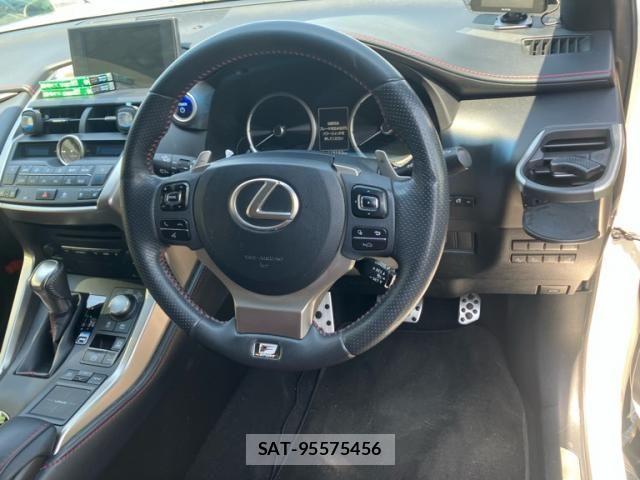 Lexus NX 2014-09 8562460-12