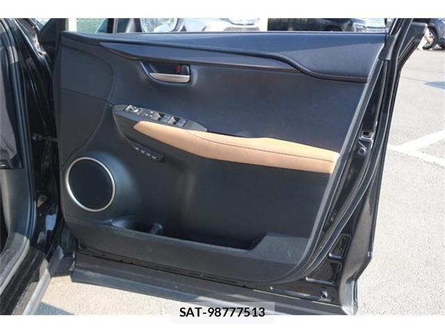 Lexus NX 2015-12 8627504-28