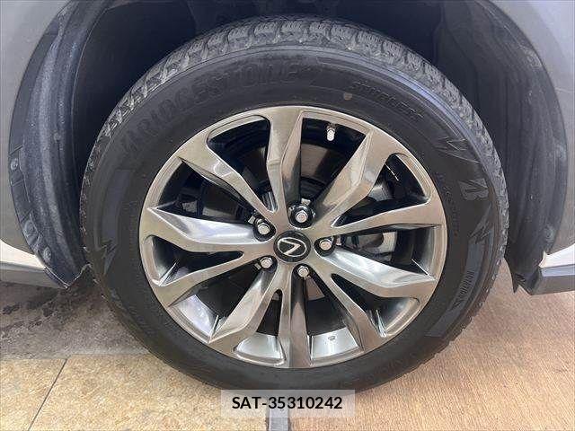 Lexus NX 2018-12 8627498-13