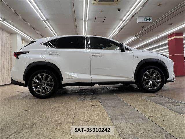 Lexus NX 2018-12 8627498-16