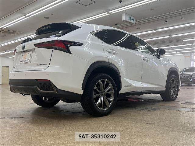 Lexus NX 2018-12 8627498-18