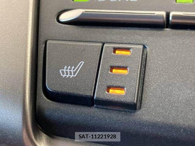 Lexus NX 2018-04 8627499-9