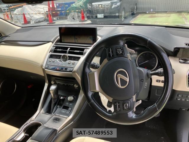 Lexus NX 2017-11 8627502-12