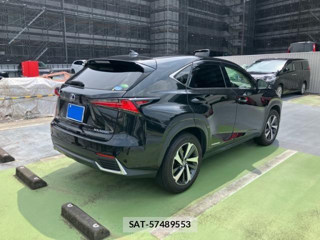 Lexus NX 2017-11 8627502-3