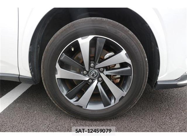 Lexus NX 2021-07 8666415-27