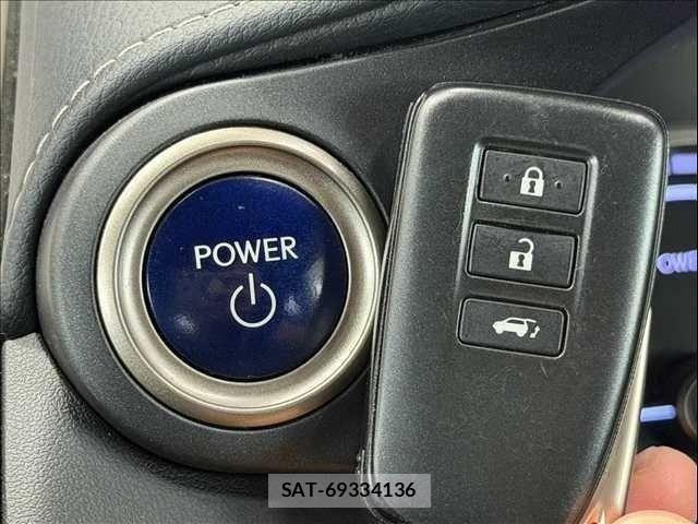 Lexus NX 2018-01 8666417-13