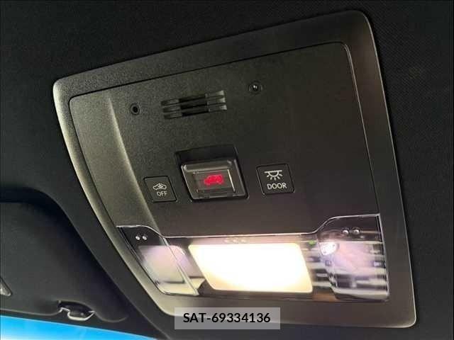 Lexus NX 2018-01 8666417-29