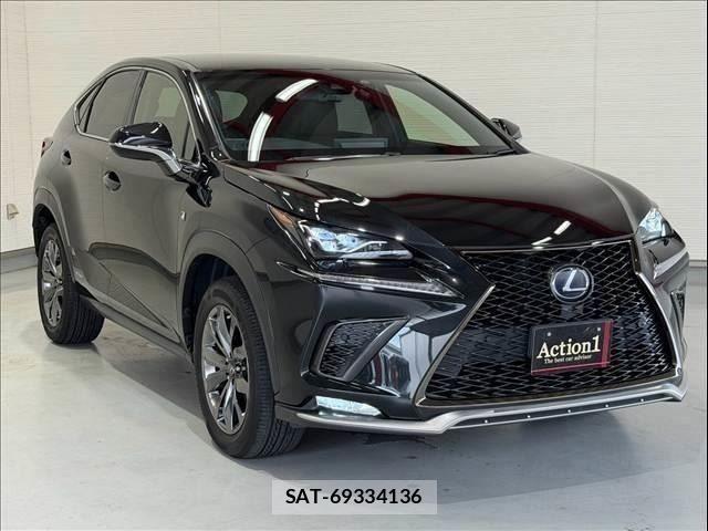 Lexus NX 2018-01 8666417-5