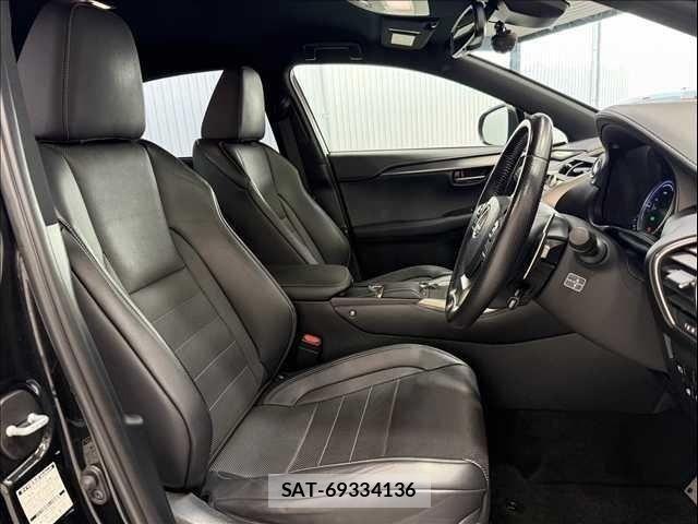 Lexus NX 2018-01 8666417-7