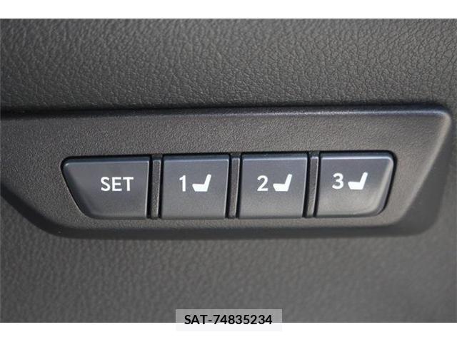 Lexus NX 2018-01 8659967-24