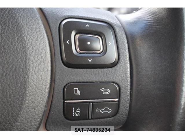 Lexus NX 2018-01 8659967-25