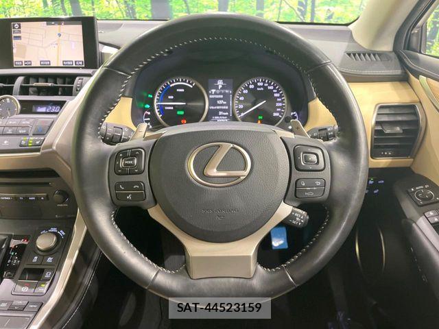 Lexus NX 2017-02 8685849-10