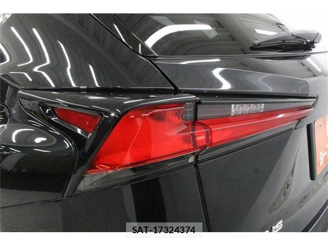Lexus NX 2017-11 8743468-19