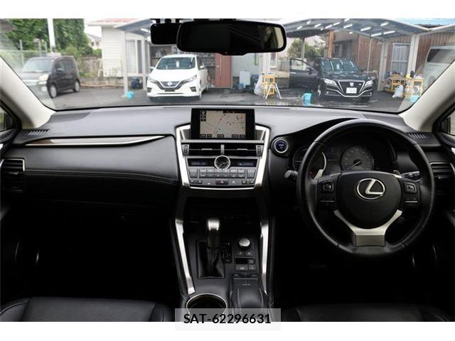 Lexus NX 2014-09 8743469-16