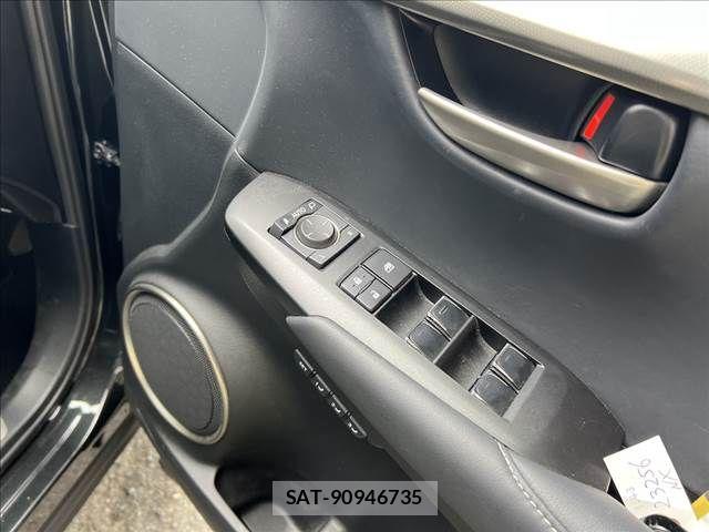 Lexus NX 2021-01 8780865-12