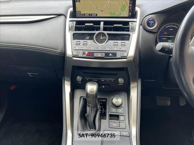 Lexus NX 2021-01 8780865-14