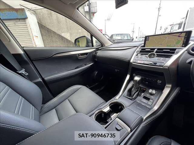 Lexus NX 2021-01 8780865-18