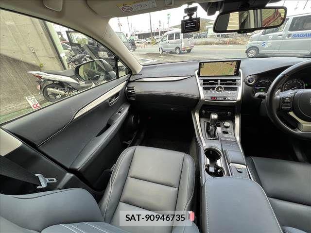 Lexus NX 2021-01 8780865-25