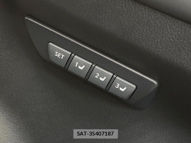 Lexus NX 2017-11 8780867-8