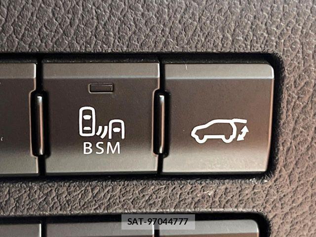 Lexus NX 2019-09 8796492-6