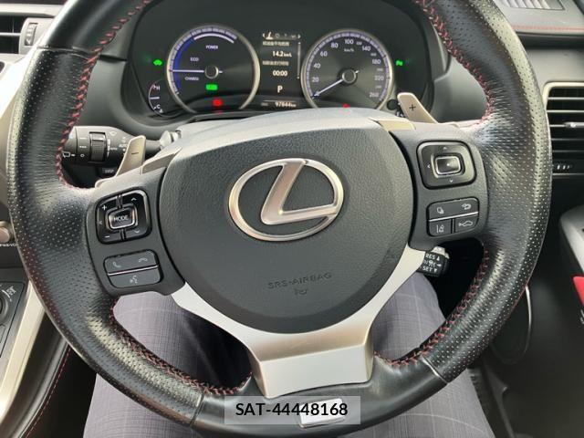 Lexus NX 2018-04 8829981-12