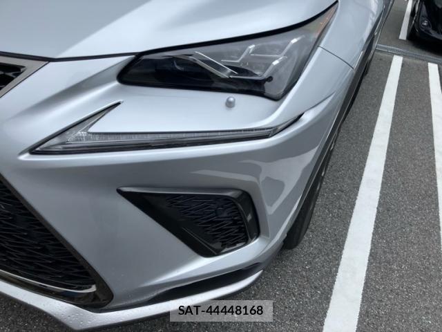 Lexus NX 2018-04 8829981-2