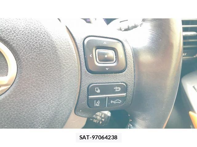 Lexus NX 2017-11 8829988-15