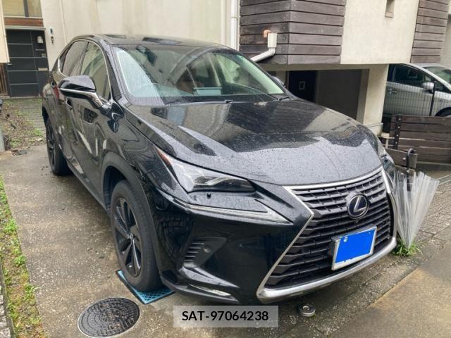 Lexus NX 2017-11 8829988-1