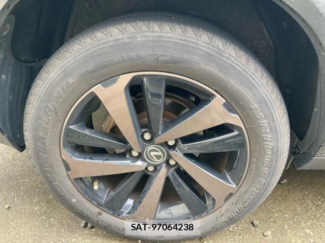 Lexus NX 2017-11 8829988-5
