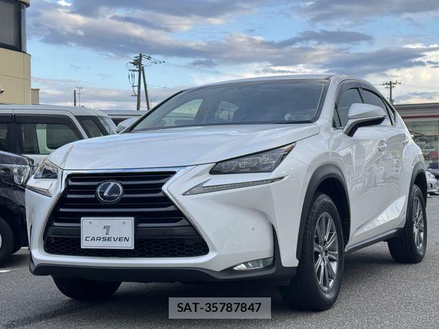 Lexus NX 2017-01 8829980-9