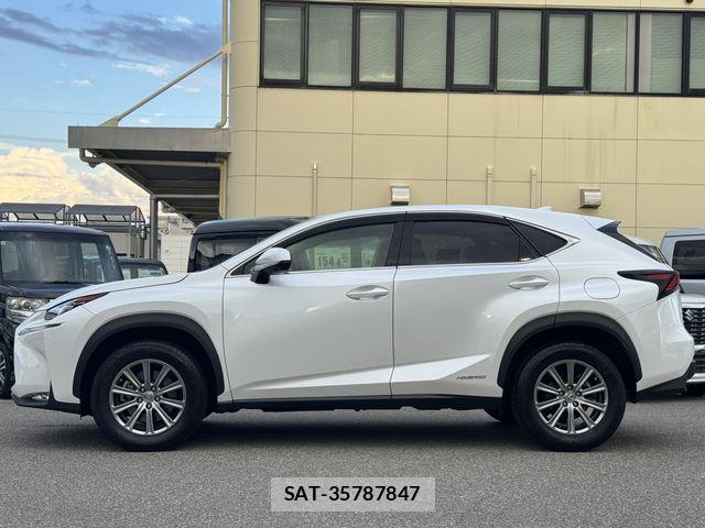 Lexus NX 2017-01 8829980-8