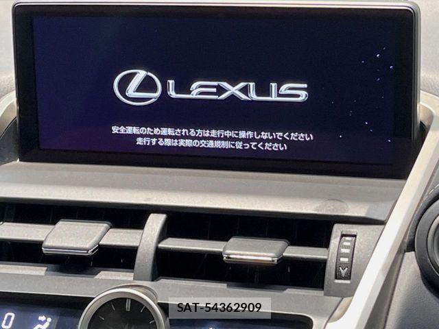 Lexus NX 2018-05 8849592-3