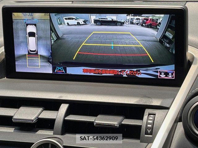 Lexus NX 2018-05 8849592-4
