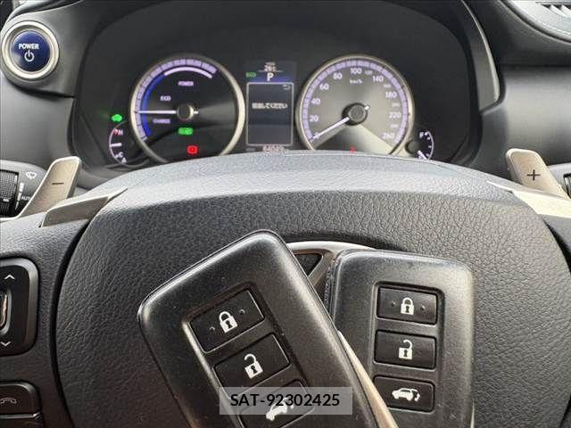 Lexus NX 2017-05 8849590-29