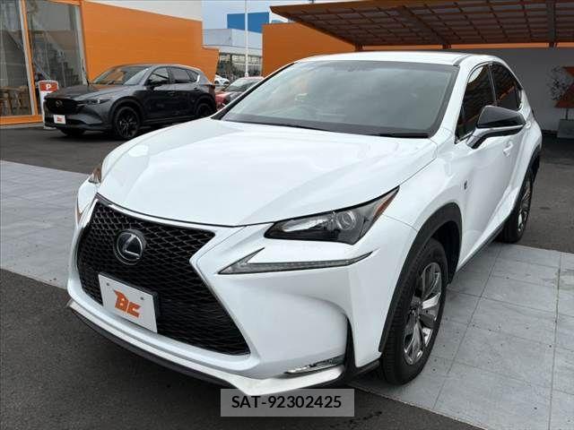 Lexus NX 2017-05 8849590-7