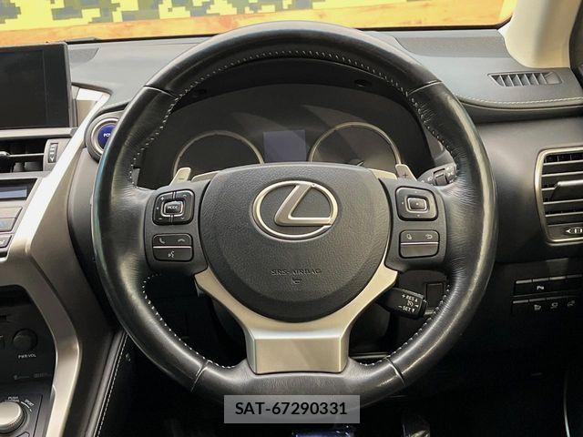 Lexus NX 2015-06 1016525-11