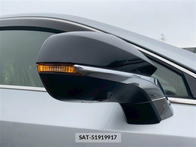 Lexus NX 2014-07 1306186-11