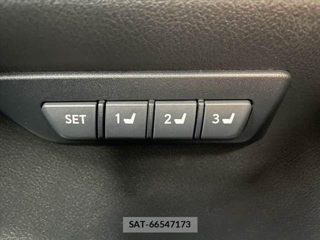 Lexus NX 2014-09 6011758-24