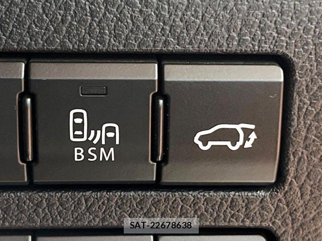 Lexus NX 2018-06 6305001-7