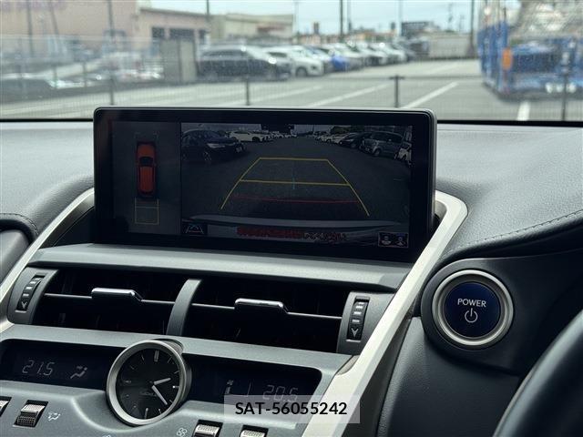 Lexus NX 2018-03 6716537-17