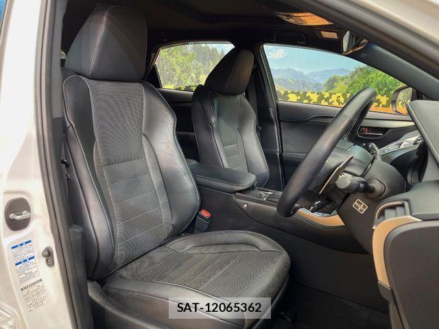 Lexus NX 2017-12 6752254-9